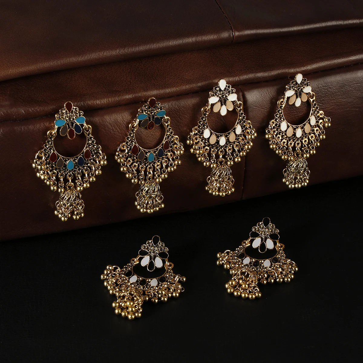 

2023 New Ethnic Vintage Women's Turkish Jhumka Earrings Indian Jewelry Gold Color Bell Tassel Dangling Earrings Turkey Jewelry