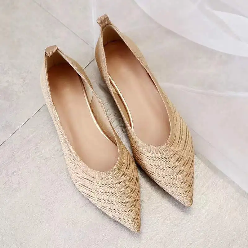 

Pointed Flying Knitting Shallow Mouth Women's 2022 Spring and Autumn New Flat Bottom Knitting Breathable Granny Shoes