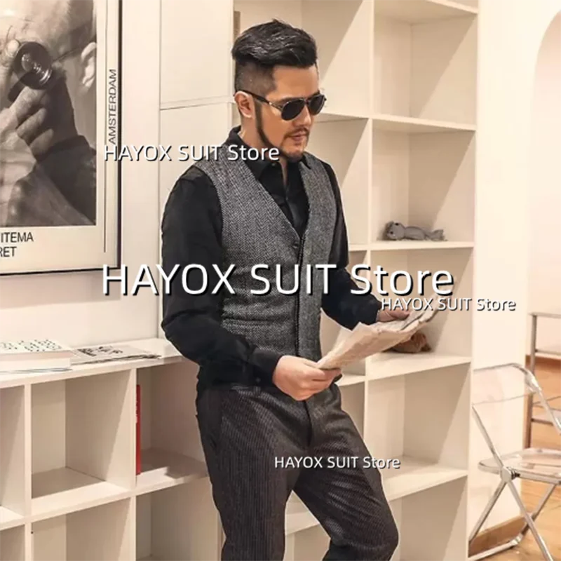 

Men's Suit Vest Single Breasted Herringbone V-Neck Woolen Sleeveless Jackets Business Formal Wedding Groom Waistcoat