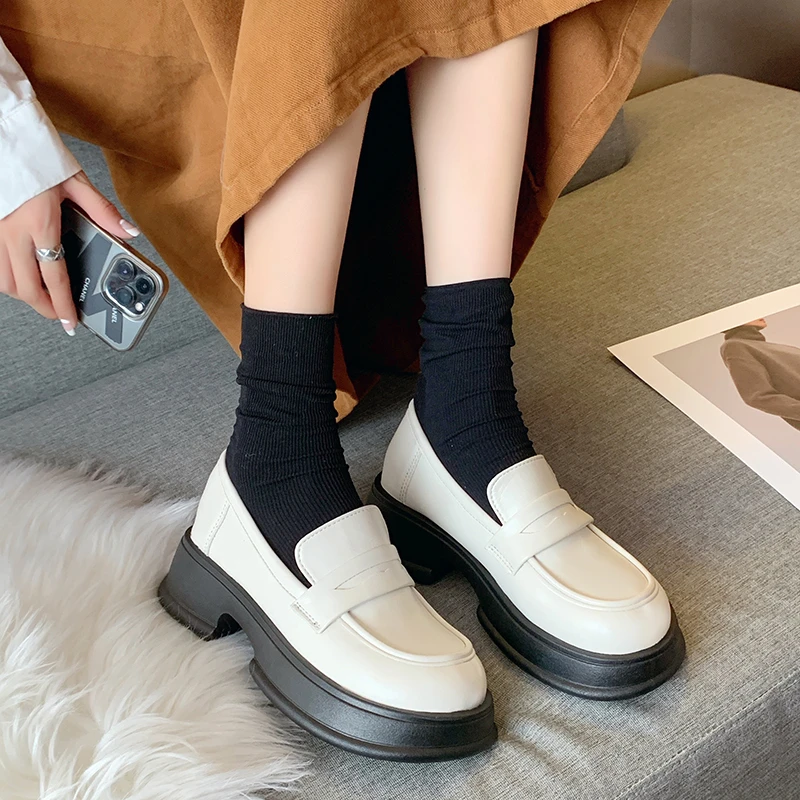 

2022 New Fashion Women's Derby Flats Women's Casual Sneakers Loafers Autumn Clogs Thick Sole British Flats Zapatillas Mujer