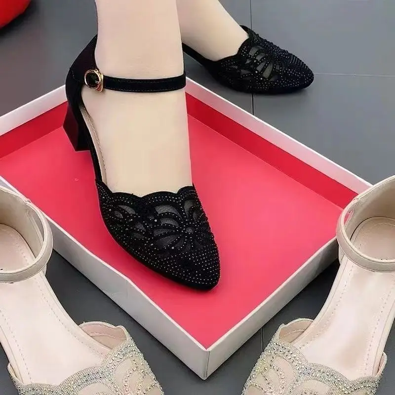 

Women Closed Toe Sandals Women's Flat Mid Heel Women's Chunky Heel Genuine Leather Shoes Hollow Mesh Soft Bottom Mom Shoes