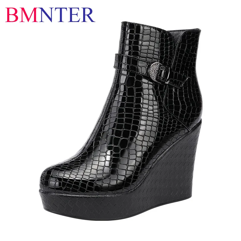 

Женские ботильоны из лакированной кожи, на платформе