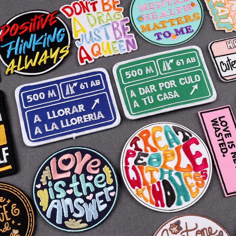 Термоклейкие нашивки на одежду, со слоганом