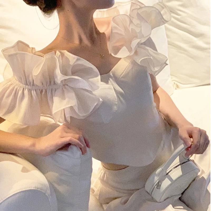 

DALMAZZO Summer Designer Three-Dimensional Ruffles Short Shirt Tops Women Pullover Flare Sleeve Chic Blouses Female 2023 New