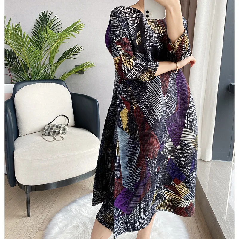 

Miyake Pleated Dress for Women 2022 Spring and Summer Print Mid-Length 3/4 Sleeve Loose Large-Sized Dress Vestidos De Mujer