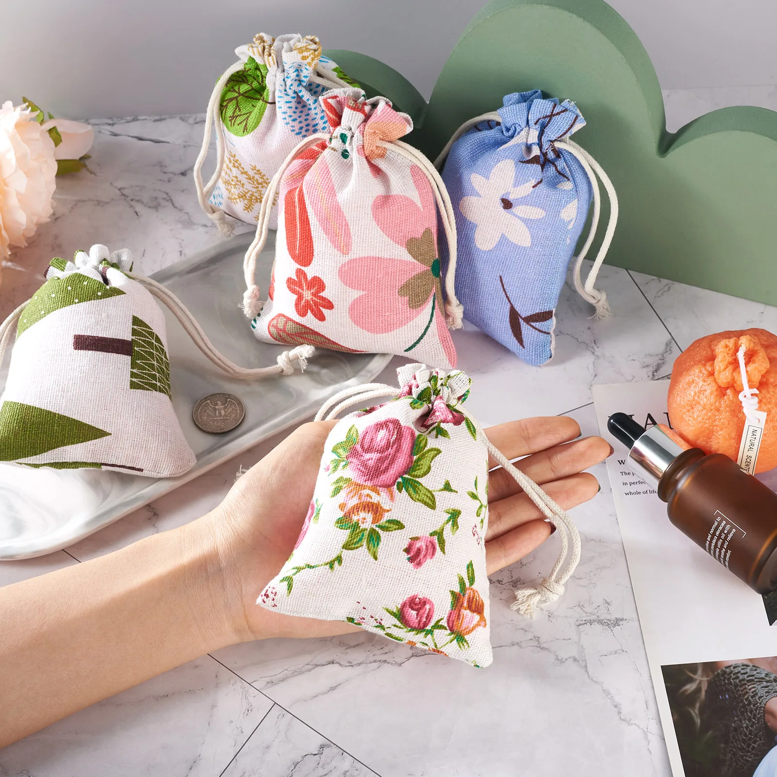 50Pcs Mixed Plant Pattern Cloth Packing Pouches Rectangle Drawstring Bags DIY Jewelry Gift Multifunctional Storage Findings