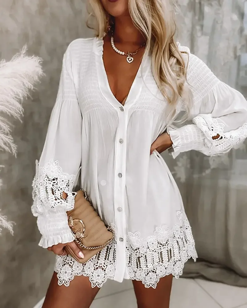 

Sexy V-neck Ruffle Hem Lantern Sleeve Parallel Crepe Seam Lace Patch Dress 2022 New Spring and Summer Dress