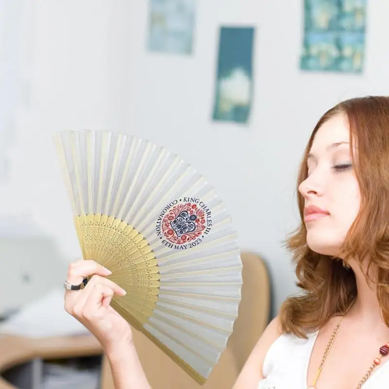 

Chinese Vintage Style Fan Silk Handheld Ancient Japanese Fan Bamboo Framed Folding Fans Craft Home Decorative Accessories
