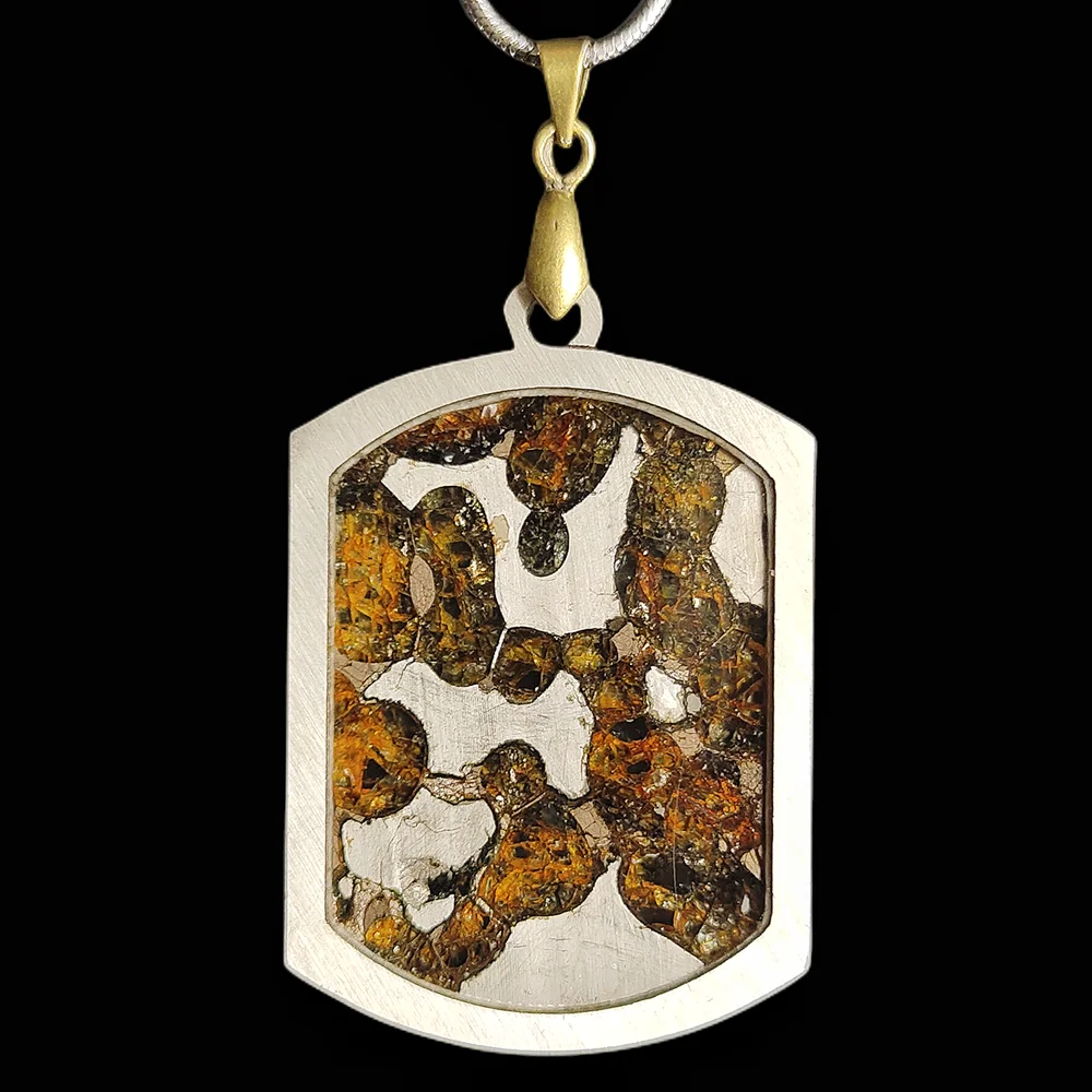 

Exquisite Brenham Olive Meteorite Pendant Olive Meteorite Necklace Men's And Women's Jewelry Natural Meteorite Material