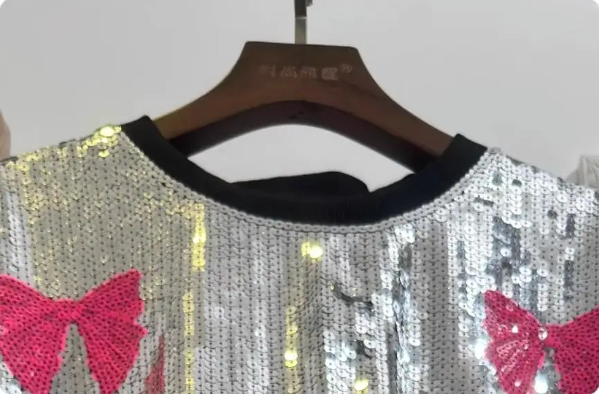 Женское короткое платье с вышивкой бабочки и блестками свободное уличное