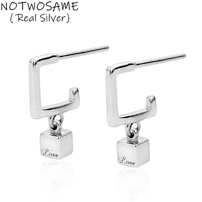 

Женские квадратные серьги-гвоздики из серебра 925 пробы