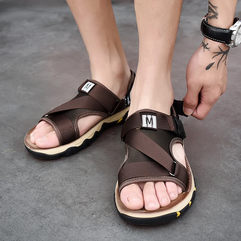 Summer Men Beach Sandals Quick Dry Breathable Outdoor Slippers Open Toe Water Shoes Soft Uppers wear-resisitant