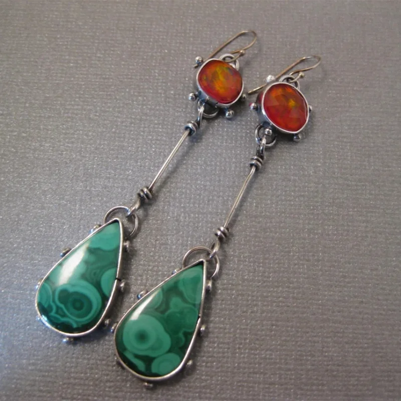 

2023 New Vintage Geometric Drop Pattern Hook Earrings Creative Jewelry Ethnic Handmade Women's Pendant Earrings Accessories