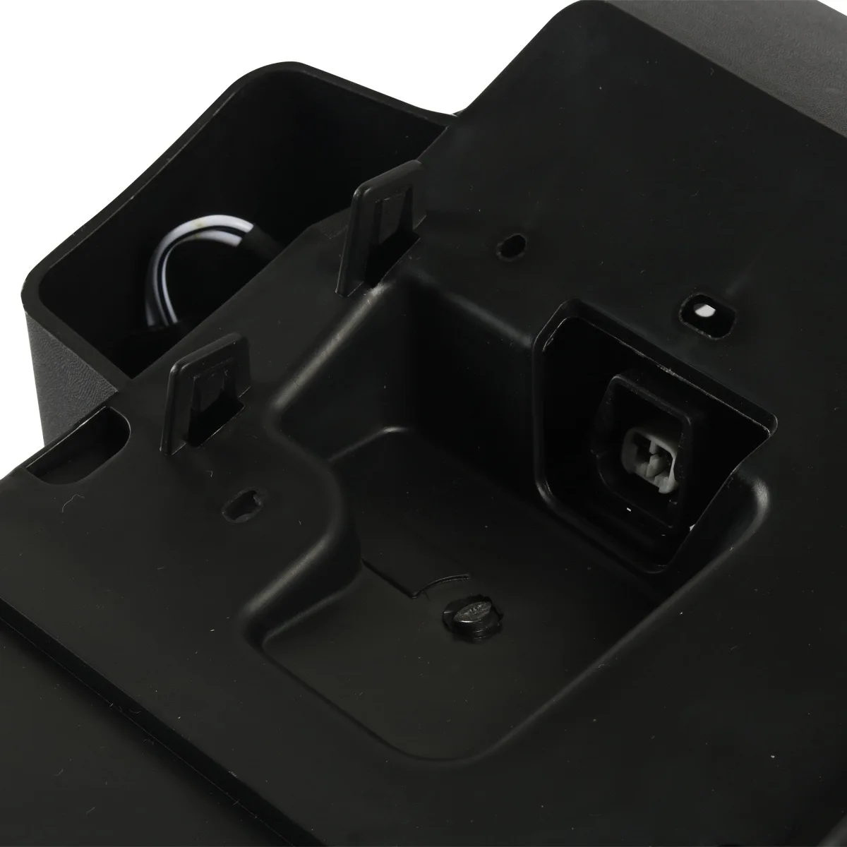 Рамка-держатель для заднего номерного знака автомобиля со стандартным монтажным