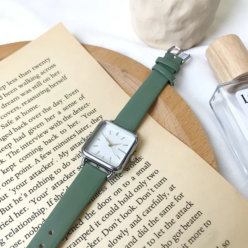 Часы женские кварцевые с кожаным ремешком простые квадратные повседневные