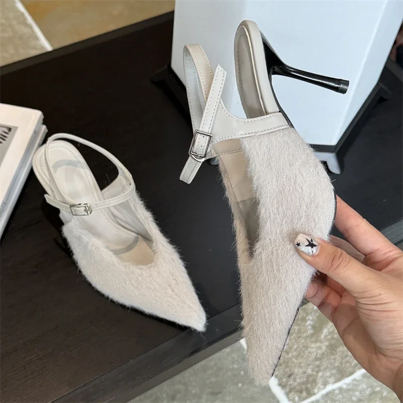 Босоножки женские пушистые на тонком высоком каблуке с острым носком