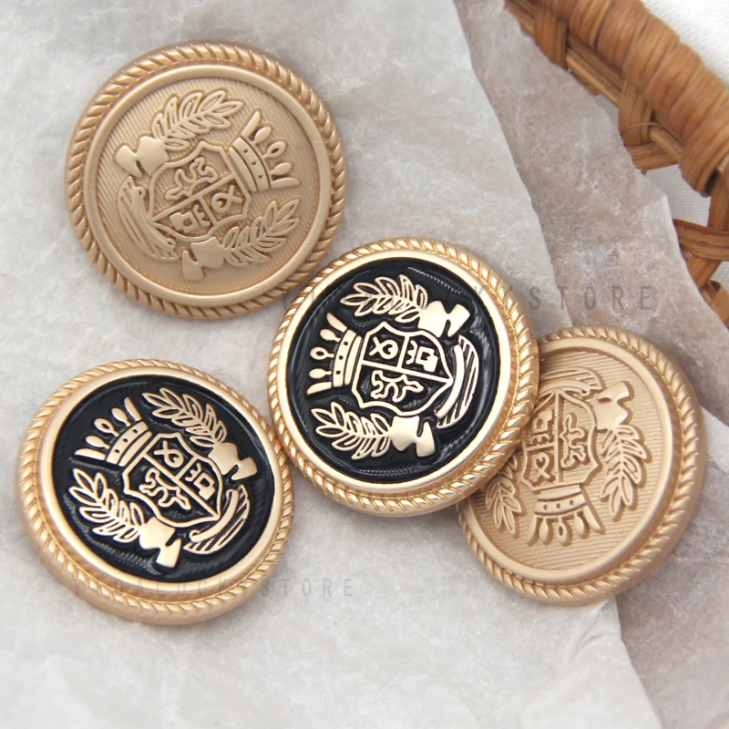 

HENGC 10pcs British College Style Gold Metal Buttons For Clothing Men Coat Jacket Blazer Uniform Classical Crown Decorations