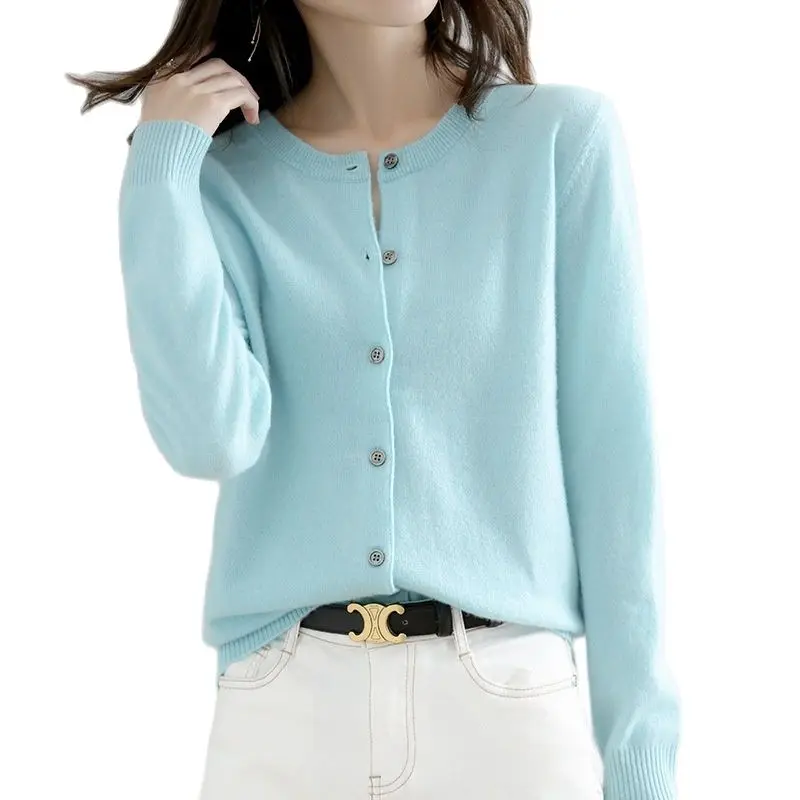 

2022 Spring Womens New Temperament Trend Solid Color Buttoned Loose Round Neck Short Knitted Sweater Cardigan Coat