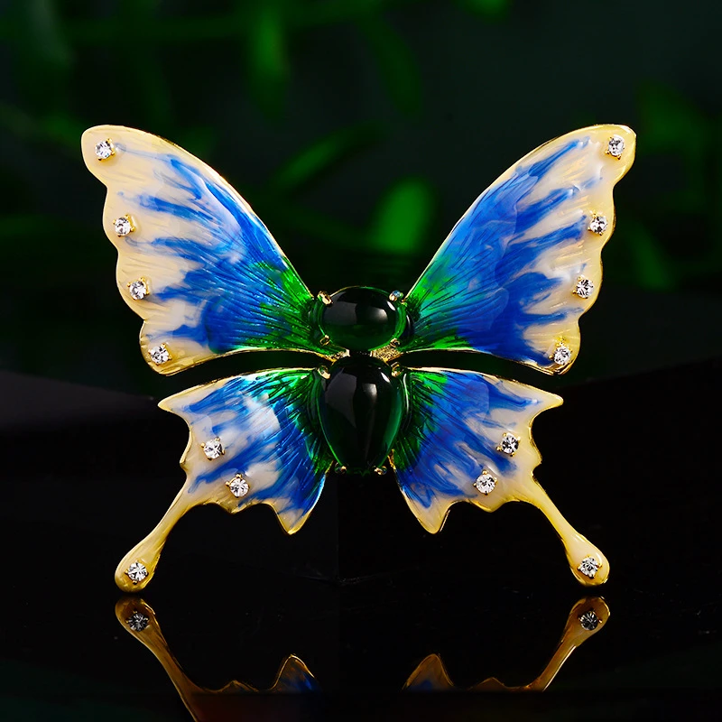 

New Retro Red Blue Painted Butterfly Brooches for Women Fashion Insect Enamel Pins Accessories Dress Suit Corsage Female Broche