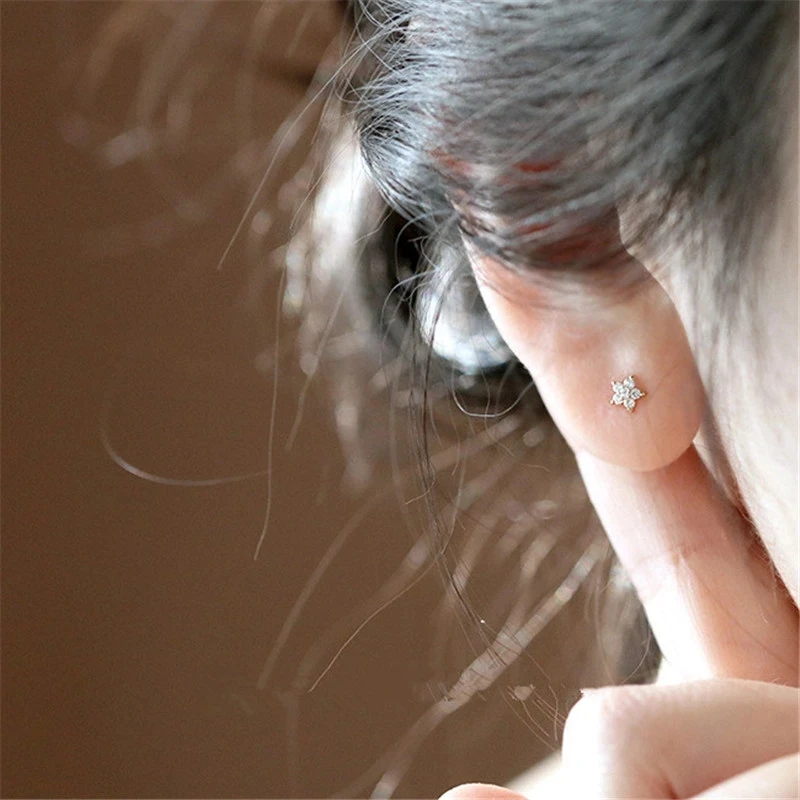 

New 925 Sterling Silver Plated 14k Gold Pavé Crystal Five-pointed Star Earrings Women Simple Fashion Wedding Jewelry Accessories
