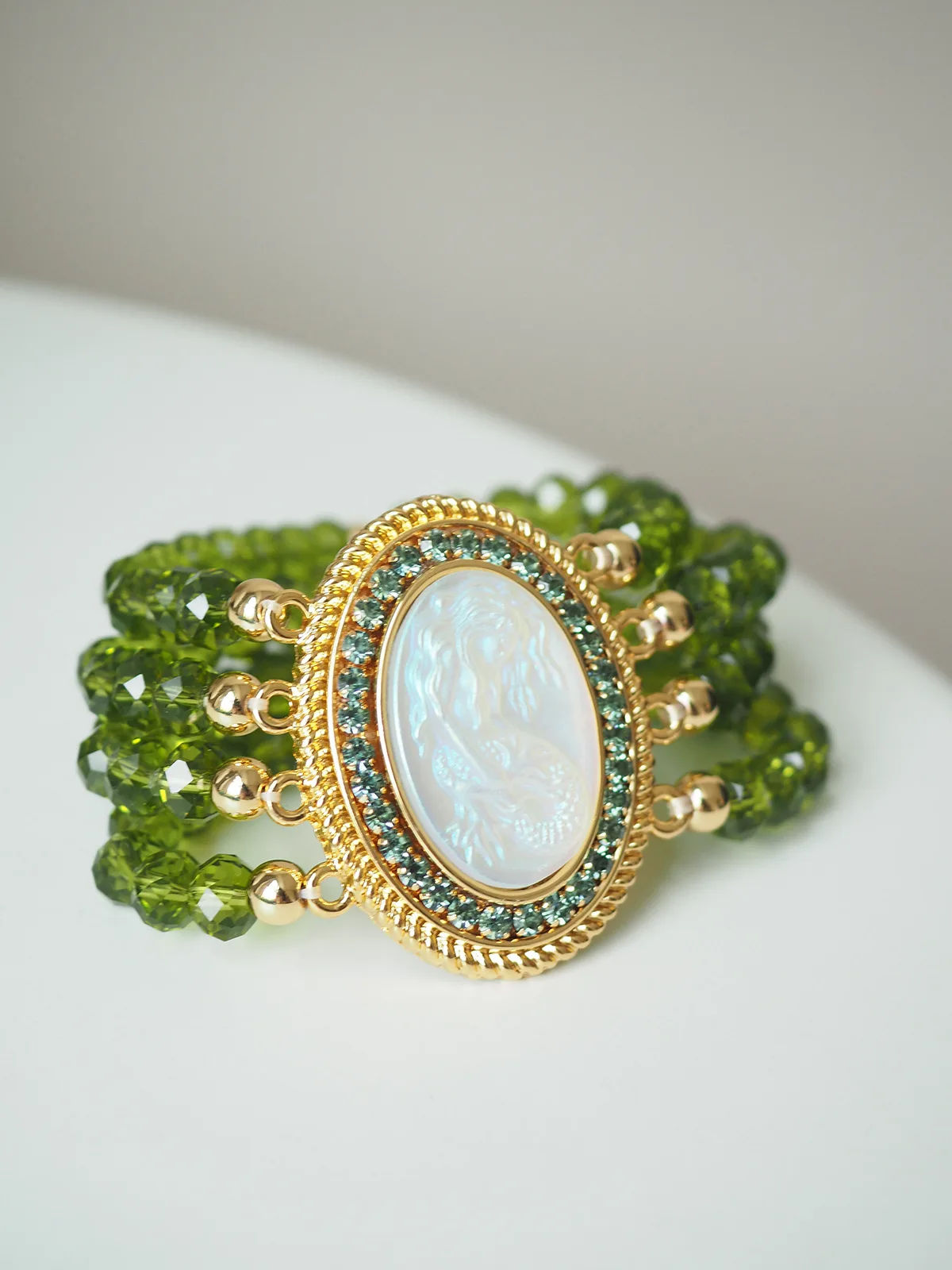

Mermaid Fashion Trend Luxury Retro Green beaded bracelet