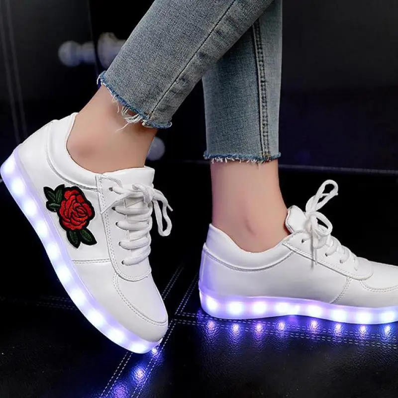 

Kids USB Luminous Sneakers for Girls Boys Women Shoes with Light Led Shoes Glowing Sneakers with Backlight