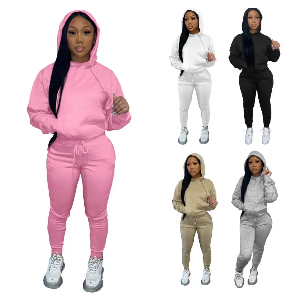 Комплект из 2 предметов: женские костюмы имеют повседневную посадку которая