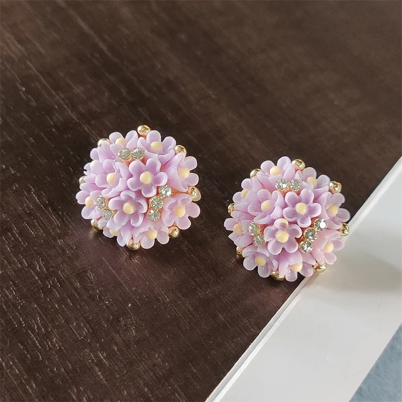 Женские серьги-гвоздики из серебра пробы