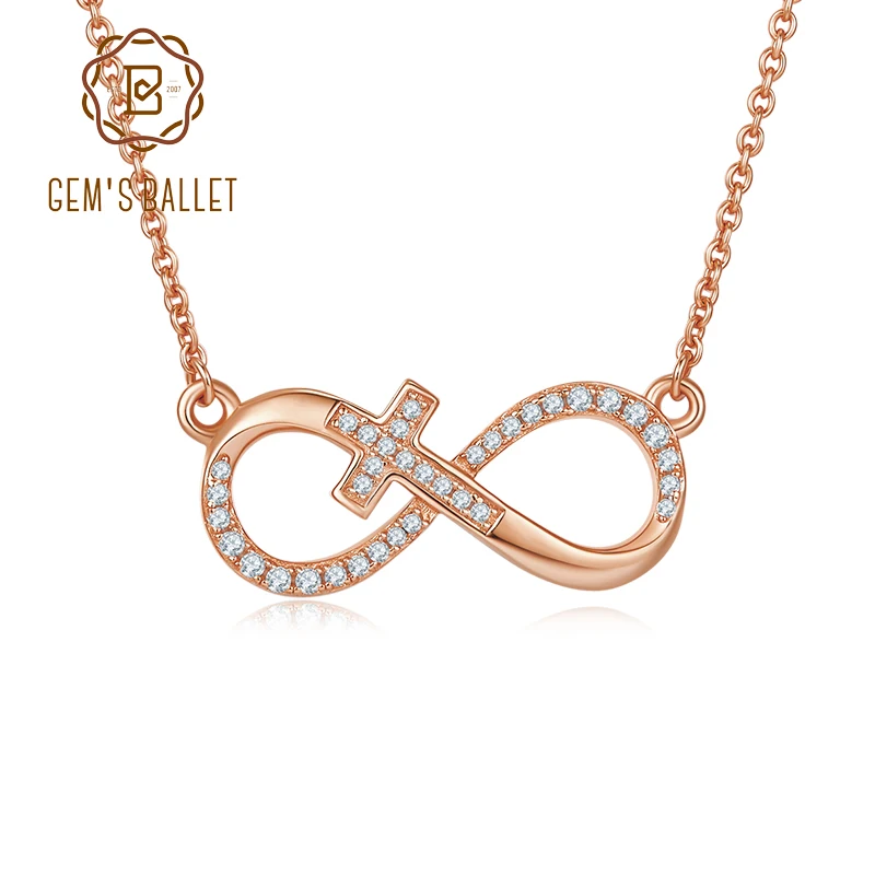 Женское серебряное колье с муассанитом в виде креста