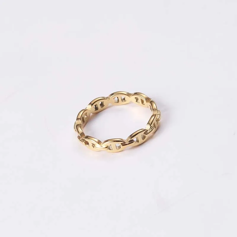 

2022 New Fashion Metal Chain Titanium Steel Gold Plated Hollow Out Ring Female