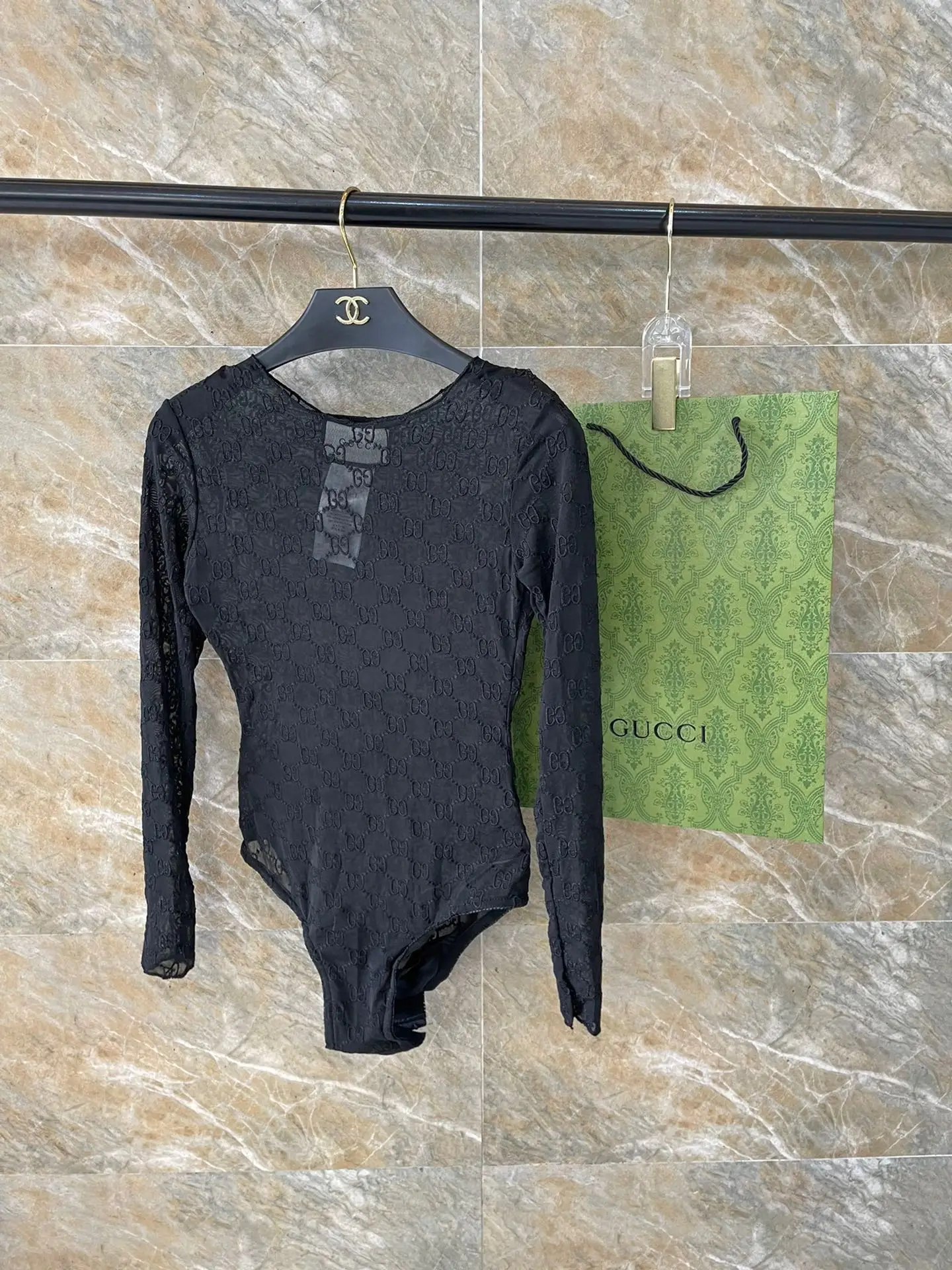 Женский раздельный купальник с Gucci