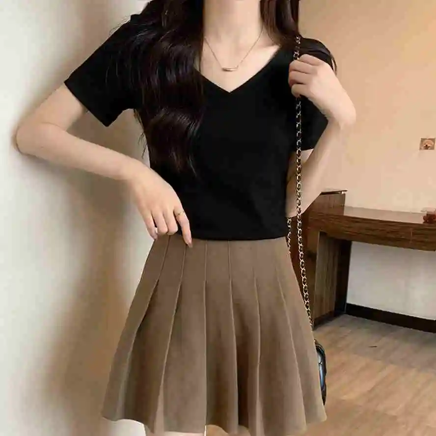 

2023 V-neck Slim T-shirt Women's Summer New Short Sleeve Underlay Shirt grey