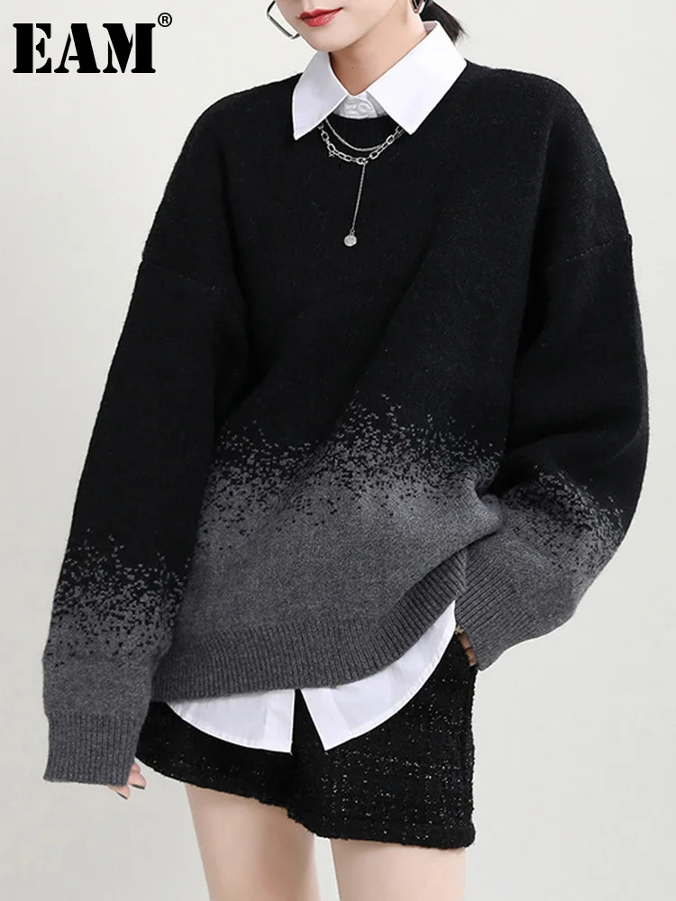 

[EAM] Gradual Color Big Size Knitting Sweater Round Neck Long Sleeve Women Pullovers New Fashion Tide Autumn Winter 2022 1DD1110