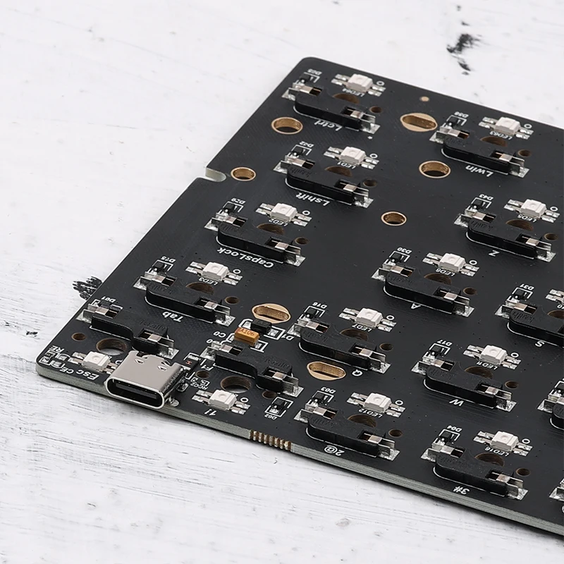 DZ64 Rgb печатная плата с левым переключением 64 клавиши горячий разъем клавишами со