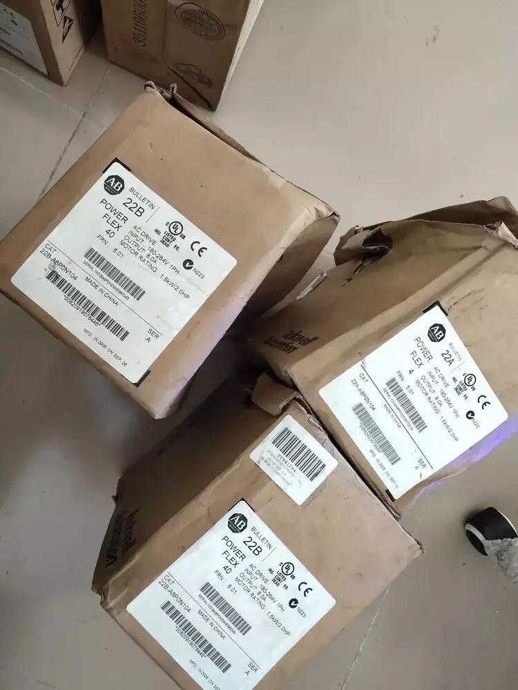 

22A-A8P0N104 POWERFLEX 4 AC DRIVE 180-264V, 8A