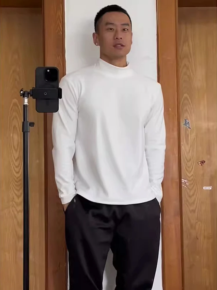 Белый дралон можно носить на улице. Рубашка с шлифованным дном. Мужская