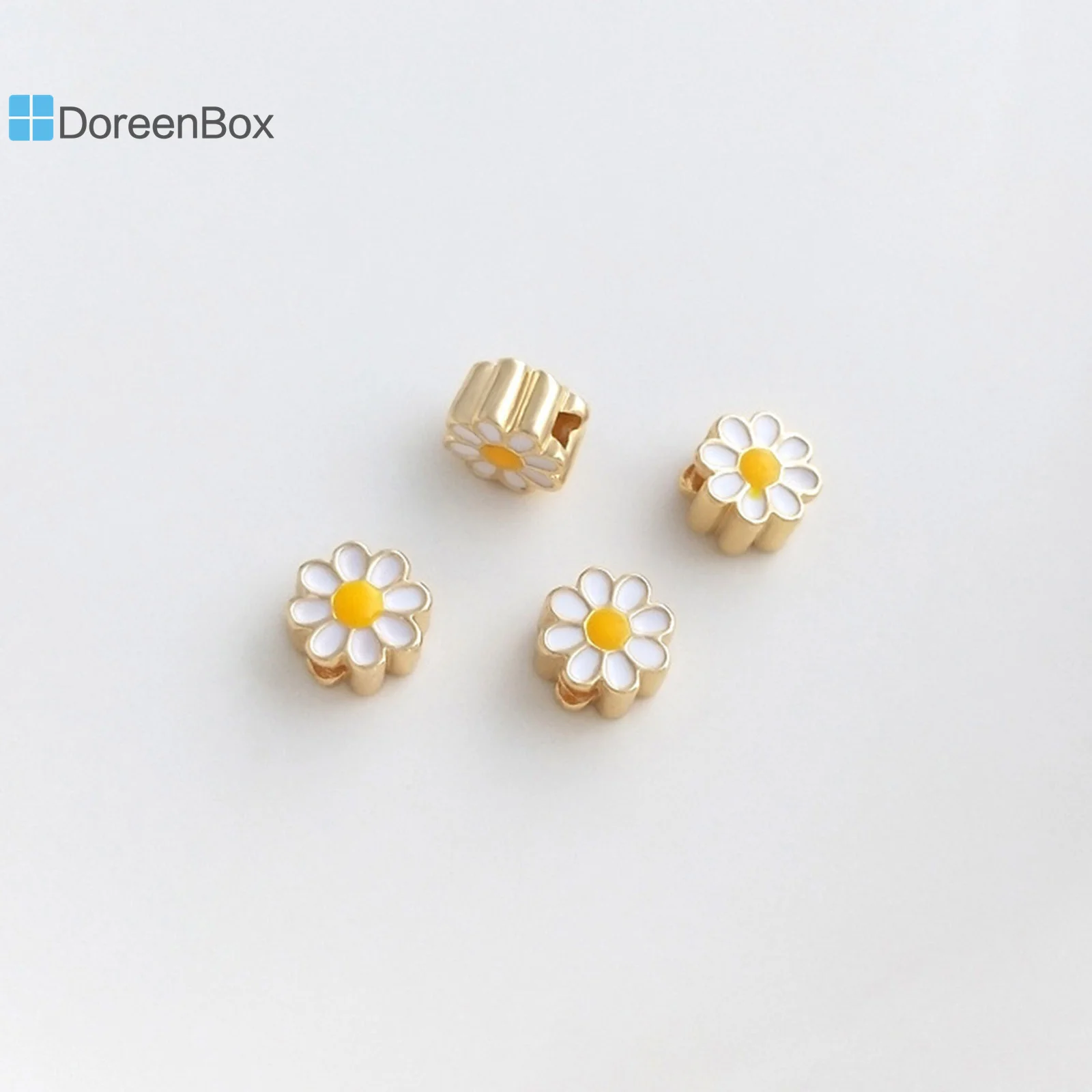 

2pcs 14K Gold Plated Beads Double-Sided Daisy Shaped Copper Spacer Beads with White and Yellow Oil Drip Pattern for DIY Jewelry