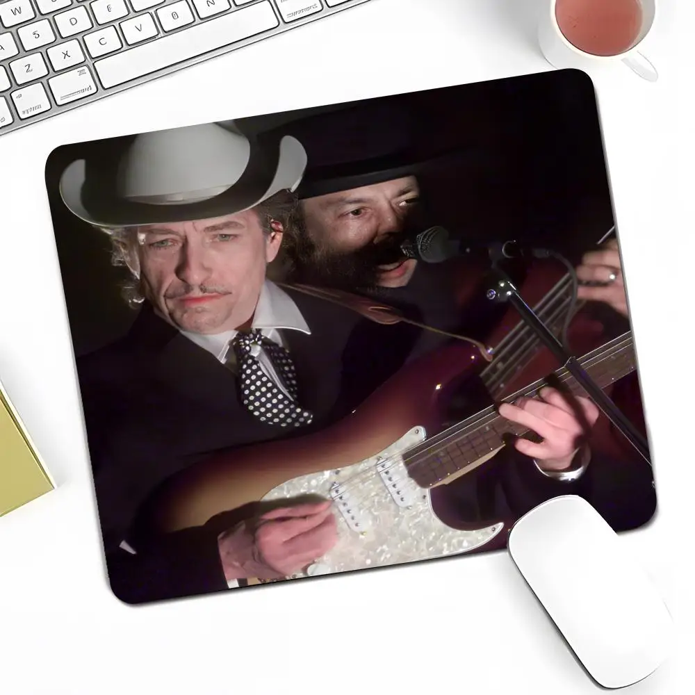 Singer For Bob D-Dylan MAISTO Mouse Pad Anime Game High Quality Small Desk Rubber Laptop