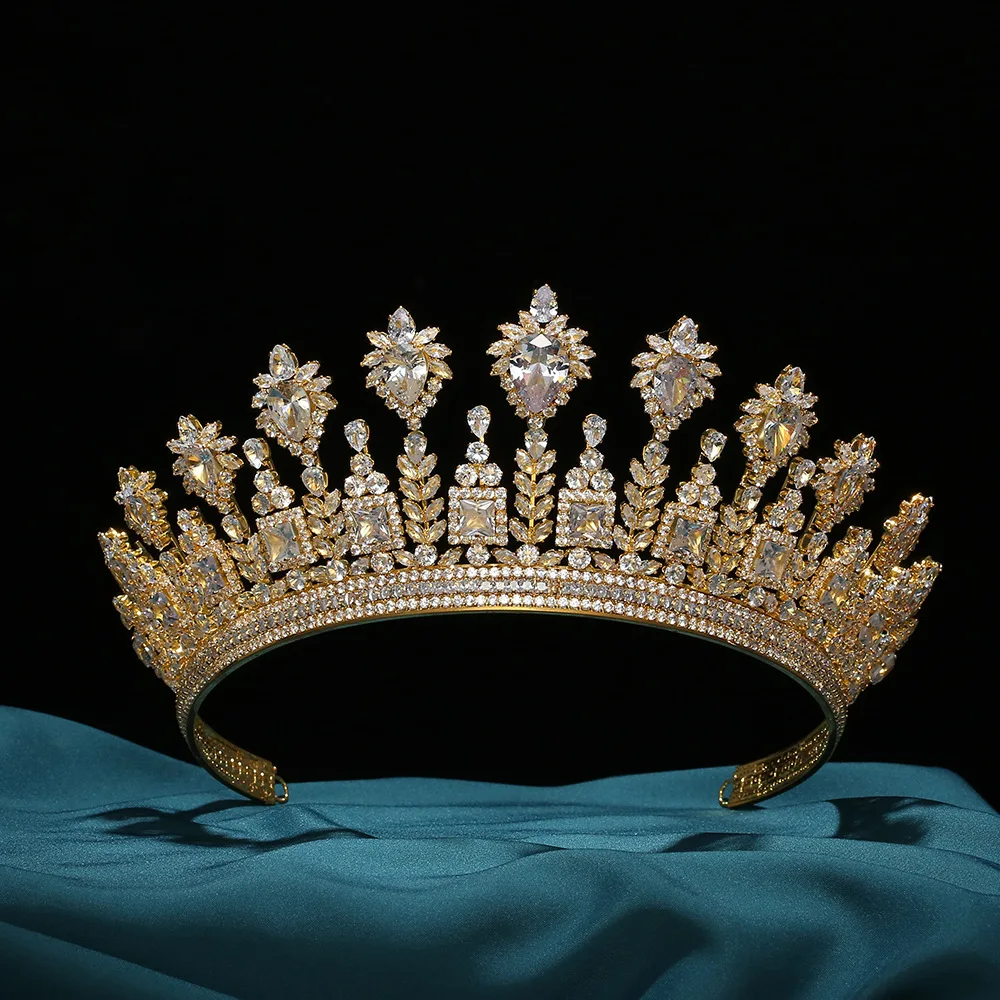 

Fashion Bride Wedding Crown for Women Metal Trendy Hairwear Party Princess Classic Shiny Tiaras Hair Jewelry Accessories 2023
