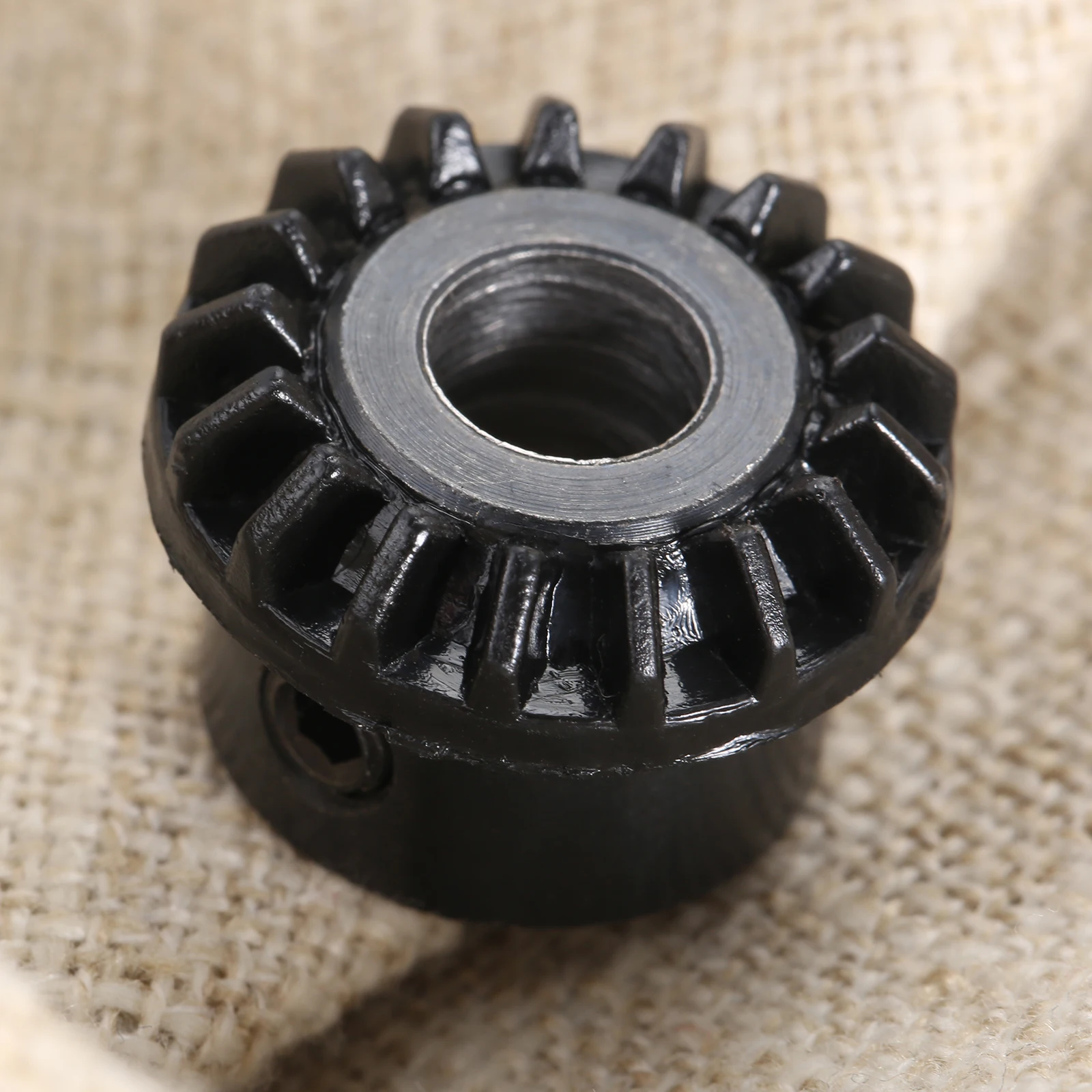 Металлическая Шестерня швейной машины 163328, вертикальная верхняя часть вала подходит для Singer 600, 620, 625, 626, 628, 629, 630, 630E, 630E3, 635,635E3