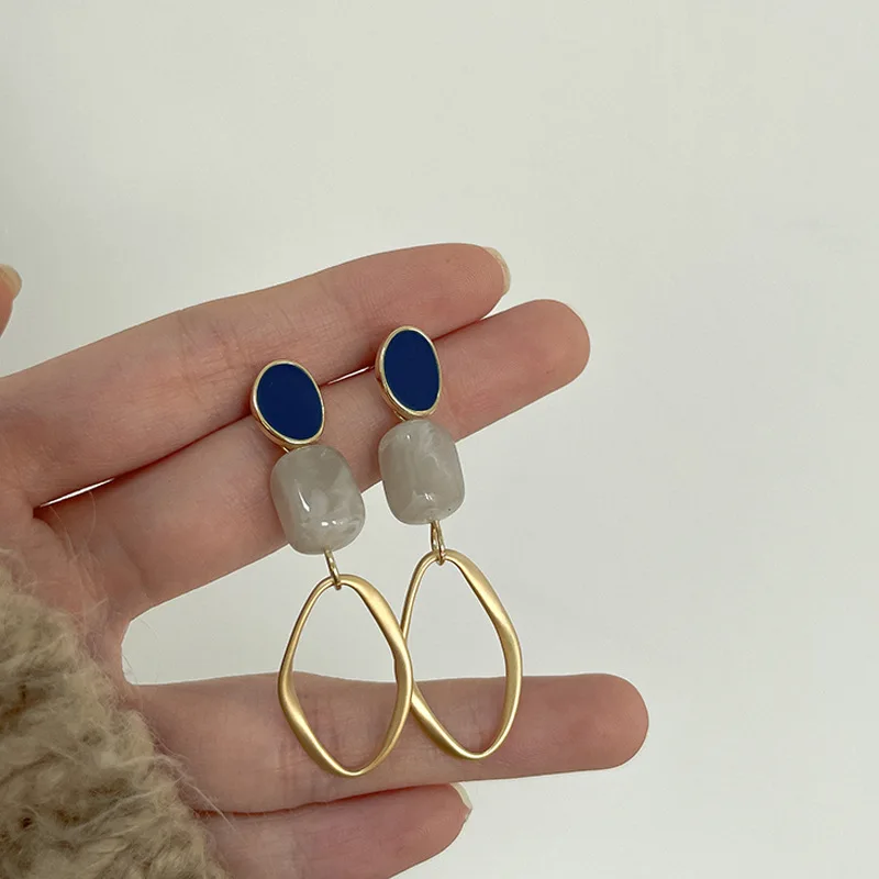 

Simple Irregular Square Acrylic Inlaid Vintage Metal Hoop Drop Earrings Pendent Earrings for Women Jewelry