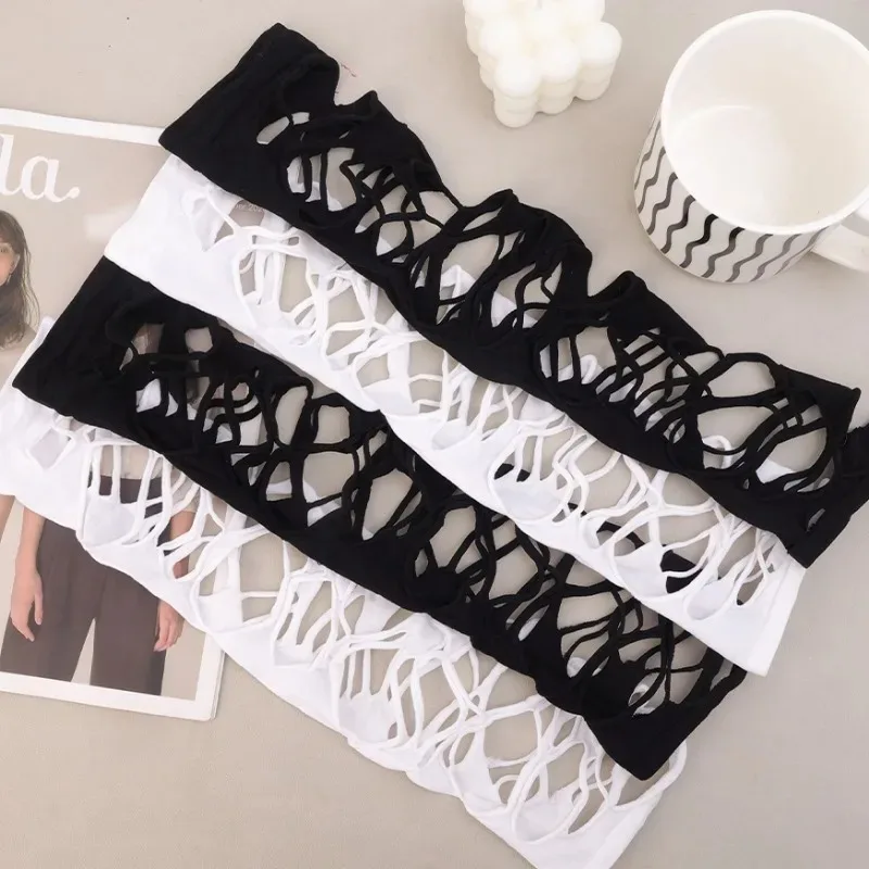 Ажурные чулки в стиле панк