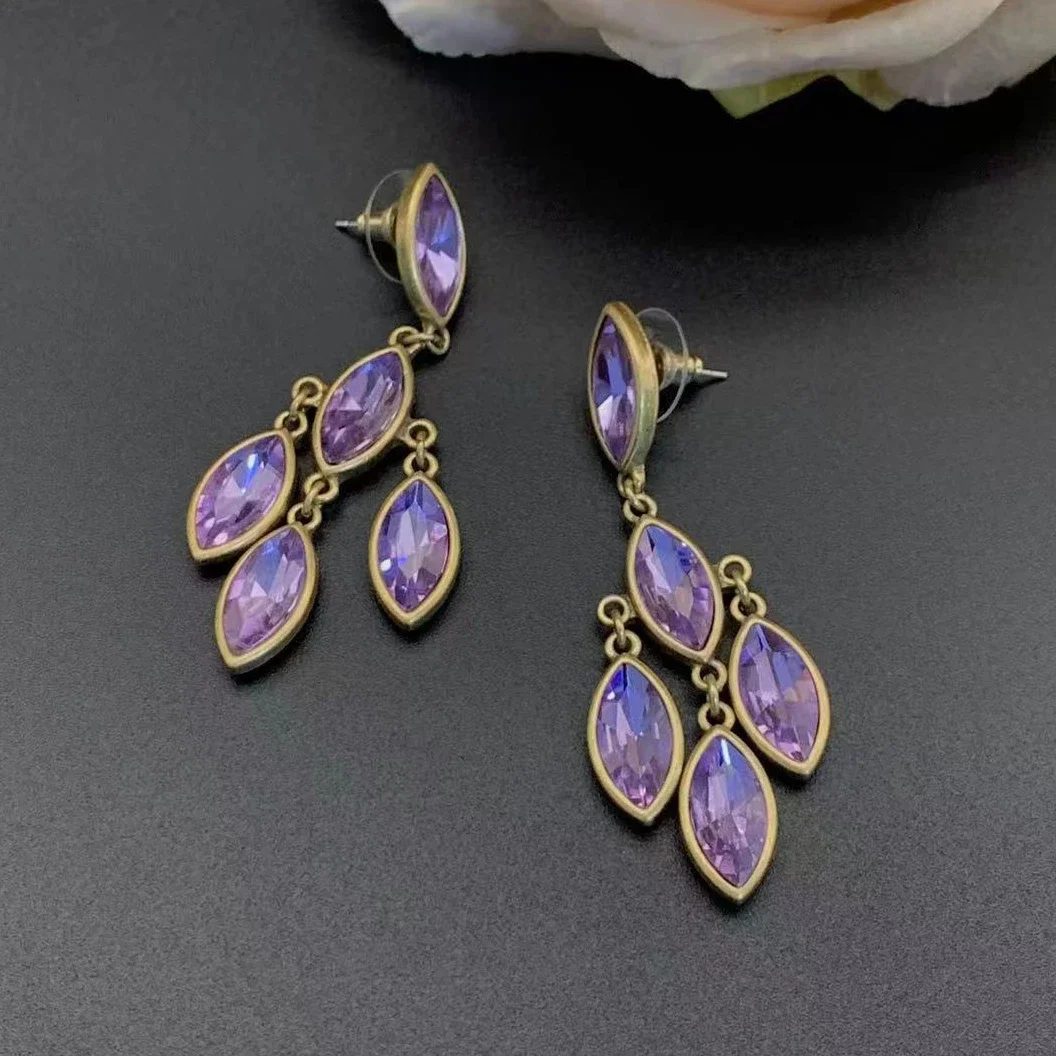 Фиолетовые стеклянные серьги-подвески