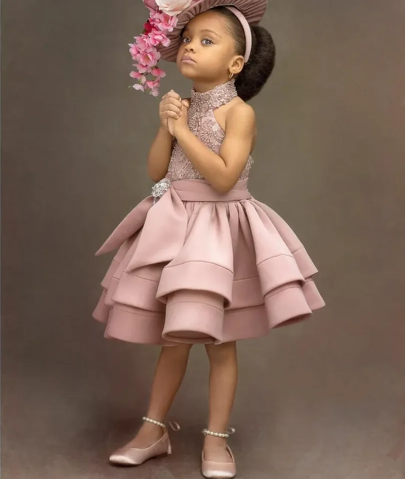 Розовое платье на день рождения с лямкой шее без рукавов цветочным рисунком для