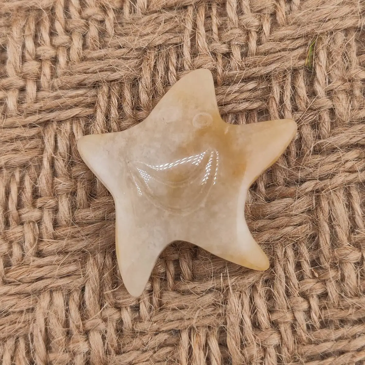 Желтая Нефритовая статуэтка с орнаментом улыбающейся морской звезды скульптура