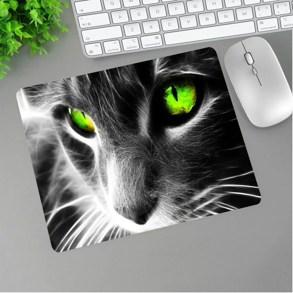 

Аксессуар для ноутбука с животными и кошками