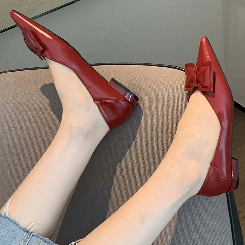 

Elegant Ladies Sandals Flat With Shoes Slip On Pointed Toe Butterfly-knot Fashion Female Casual Outdoor Shallow Women Sandal