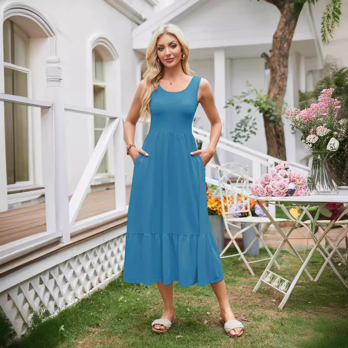 МУЖСКАЯ плиссированное платье без рукавов с карманами и квадратным вырезом для