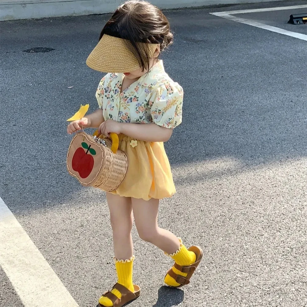 

Melario/Новая летняя одежда с цветочным рисунком для девочек футболка для девочек + шорты, костюм комплекты одежды для девочек в Корейском стил...