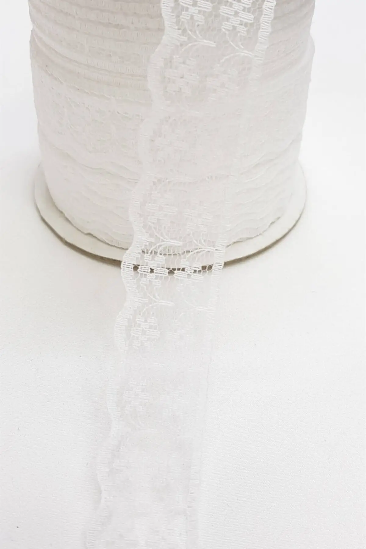 

White lace ribbon 2,5 cm hobby supplies & entertainment life